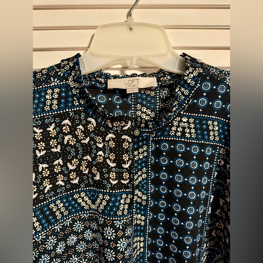 Loft Plus Patchwork Blouse Size 18 - image 2